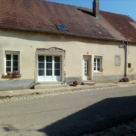 Chambres Chez L Habitant Frasne-les-Meulieres Eksteriør billede